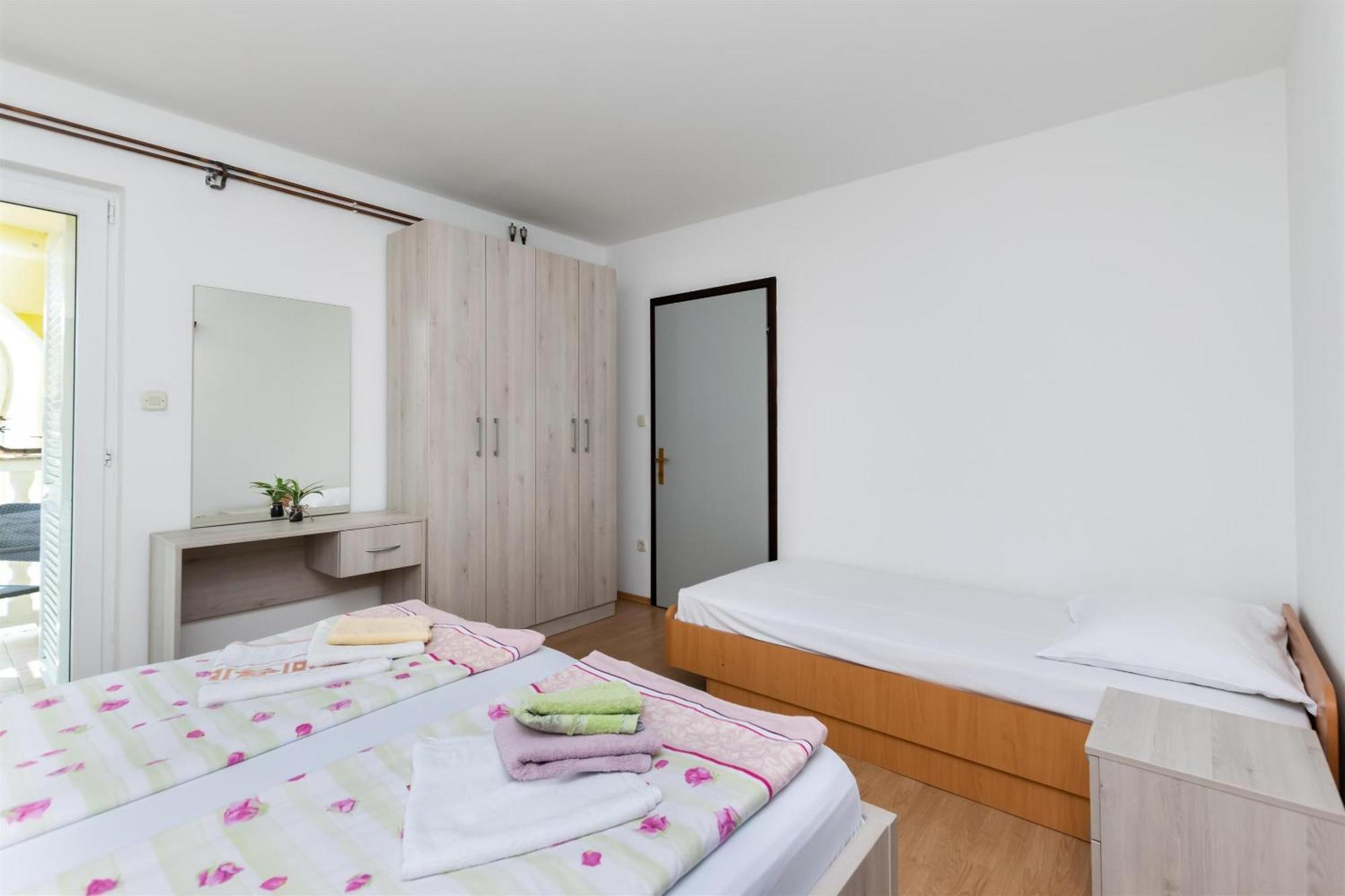 Apartments Boza Lopar Exterior foto